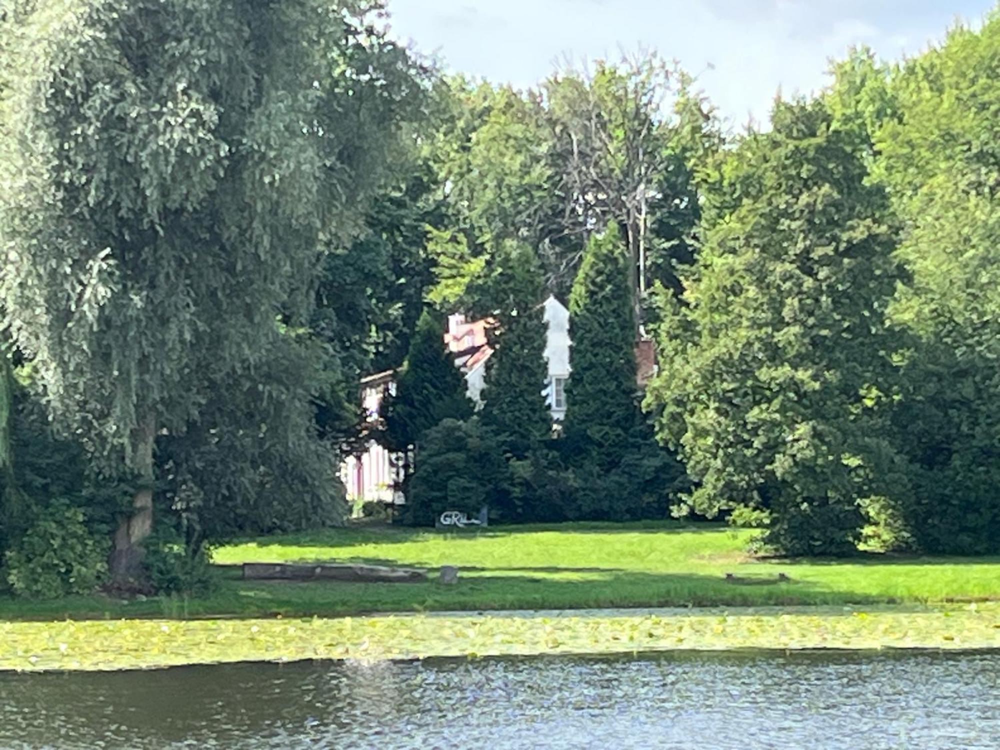 Dedek Park - Historyczny Dworek W Pieknym Parku Skaryszewskim Obok Stadionu Narodowego 바르샤바 외부 사진