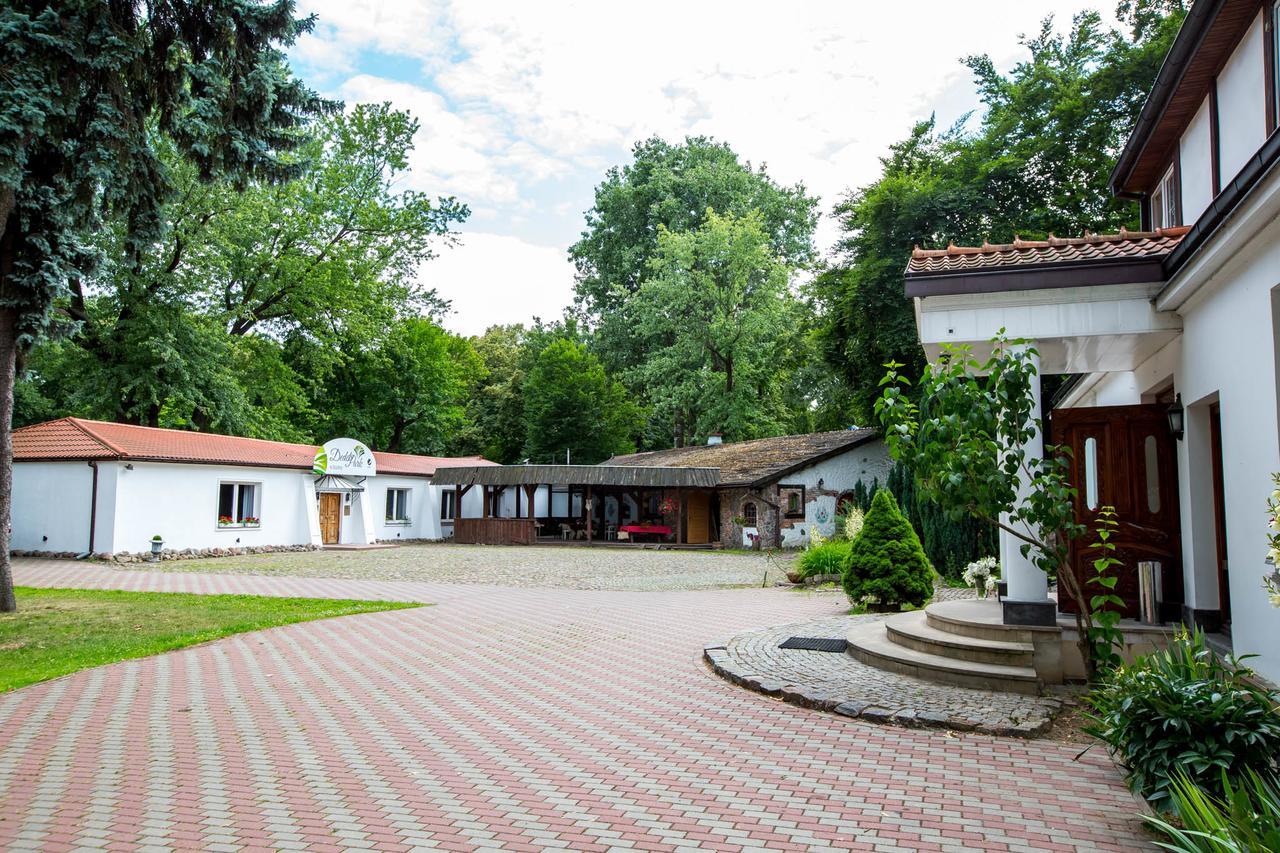 Dedek Park - Historyczny Dworek W Pieknym Parku Skaryszewskim Obok Stadionu Narodowego 바르샤바 외부 사진